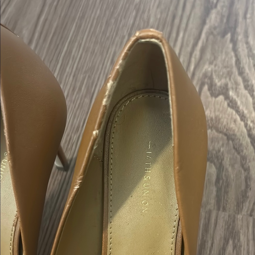 Tan Pointed Toe Heels - Picture 5 of 7
